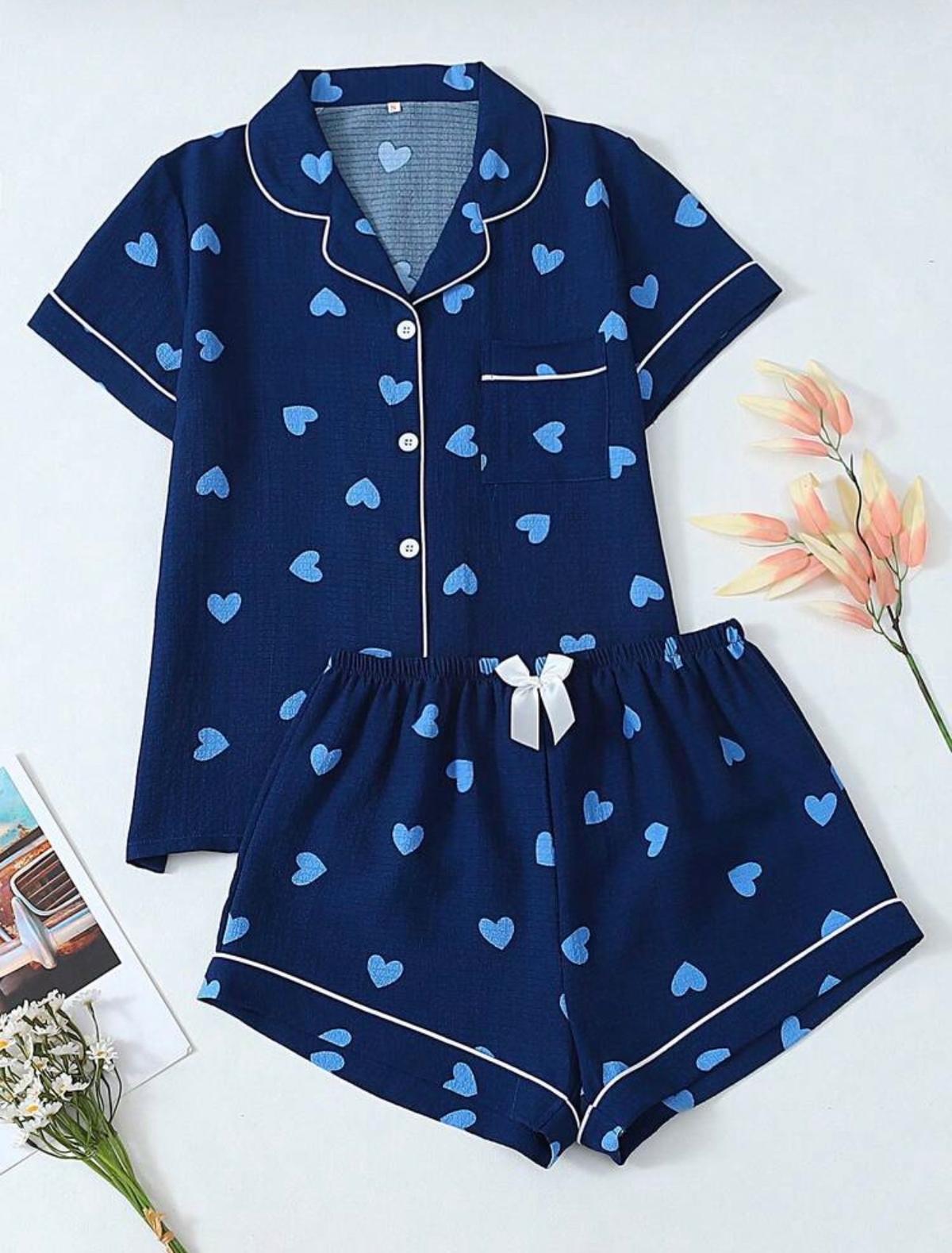Pyjama court avec cœur – cozy nights